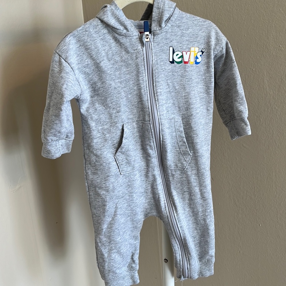 Grey Hooded Levi’s baby onesie
